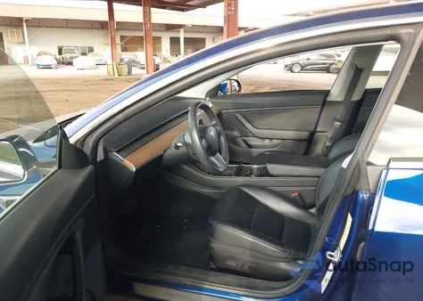 2019 Tesla Model 3 из США, поврежденный, VIN 5YJ3E1EA7KF447063